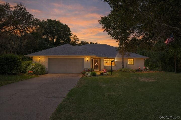 Property Photo:  314 N Pompeo Avenue  FL 34429 