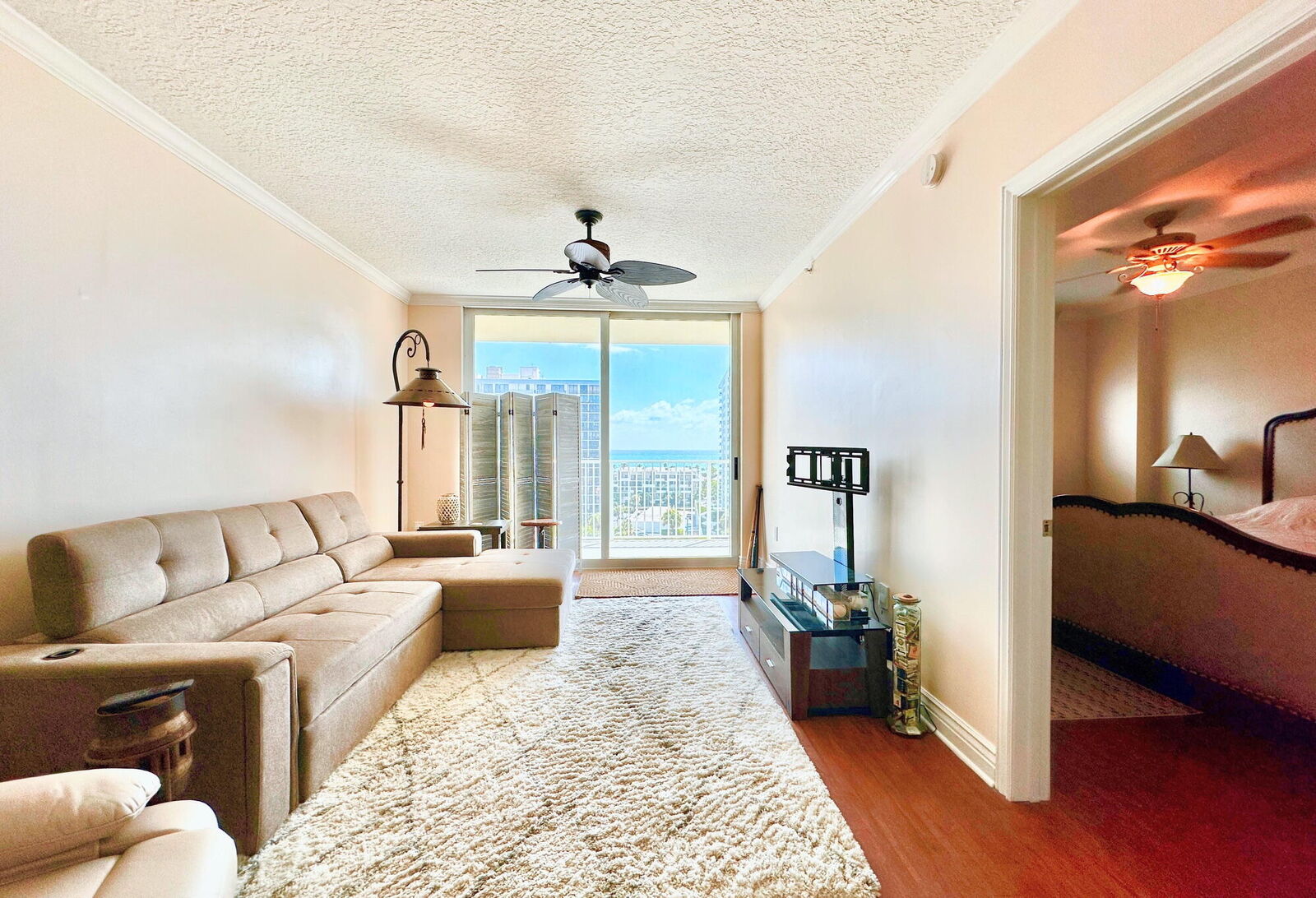 Property Photo:  3020 NE 32nd Avenue 1003  FL 33308 