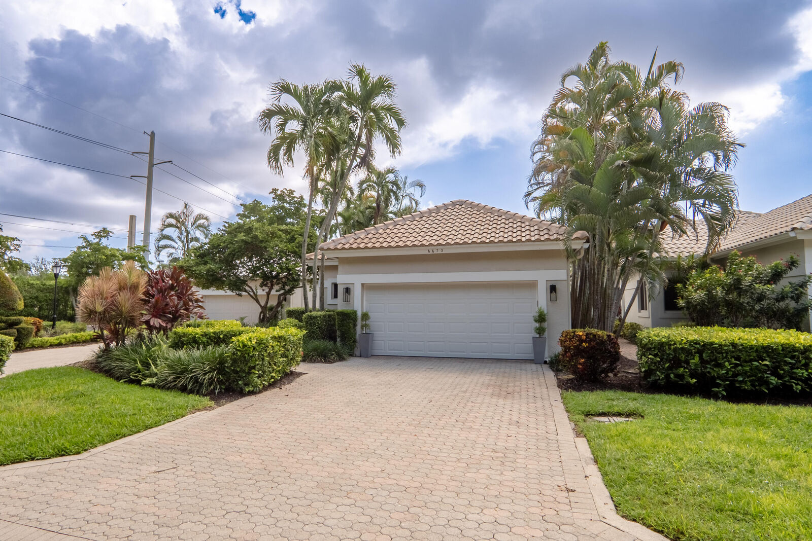 Property Photo: 6670 NW 27th Avenue FL 33496