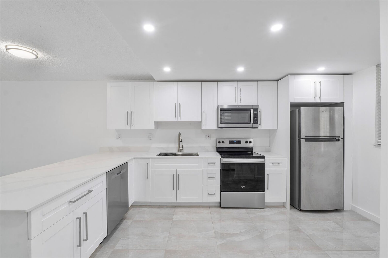 Property Photo:  3751 Environ Boulevard 243  FL 33319 