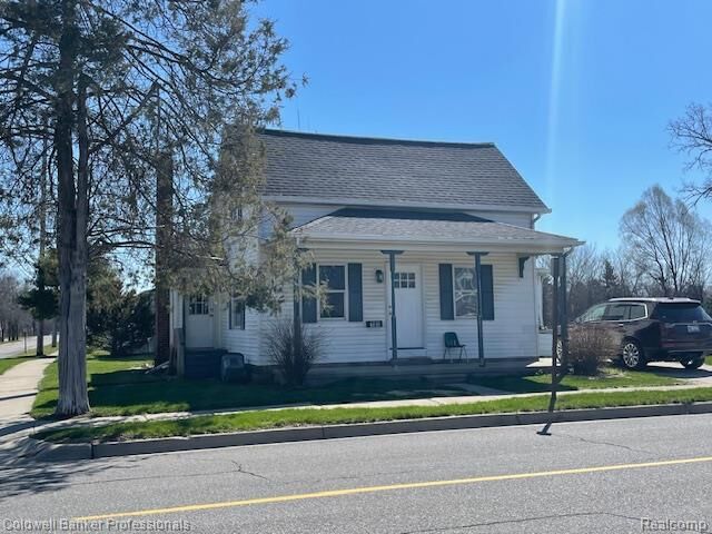 Property Photo:  105 S Court Street  MI 48446 