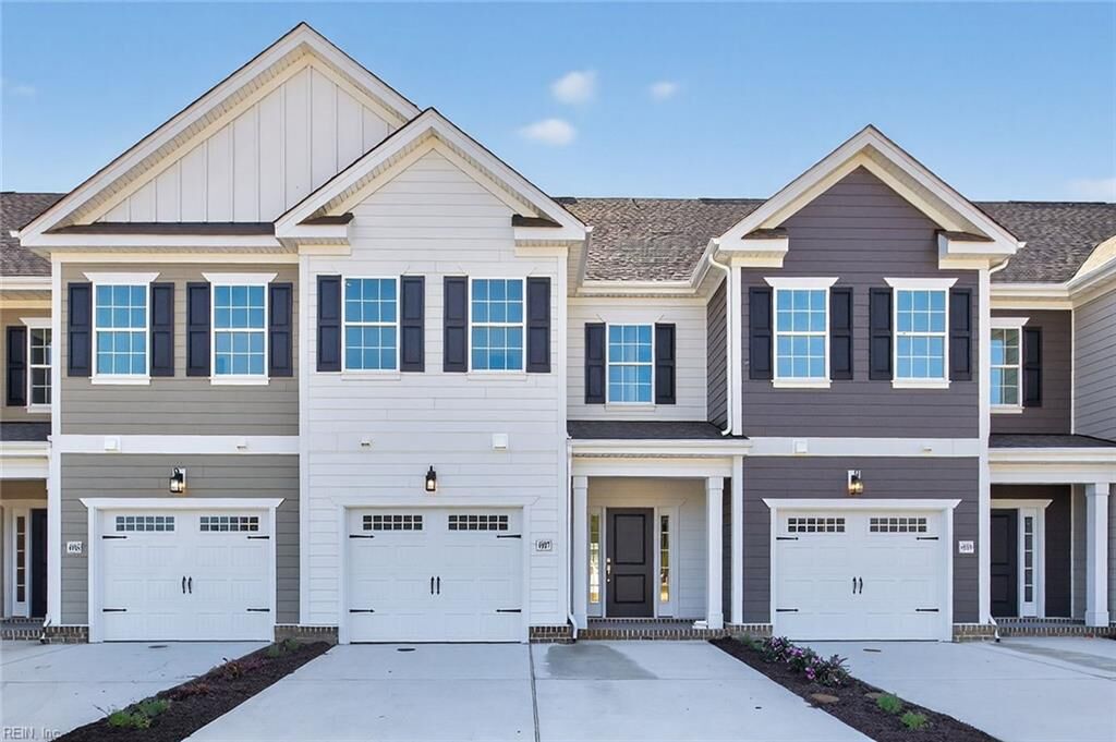 Property Photo:  2019 Guava Ln  VA 23321 