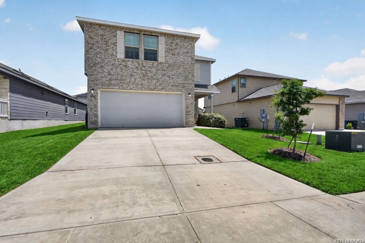 Property Photo:  5910 Frisbee Path  TX 78109 