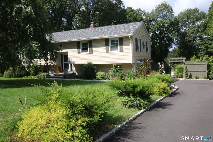 Property Photo: 5 Hearthstone Drive CT 06801