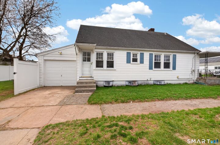 Property Photo:  65 Elm Street  CT 06512 