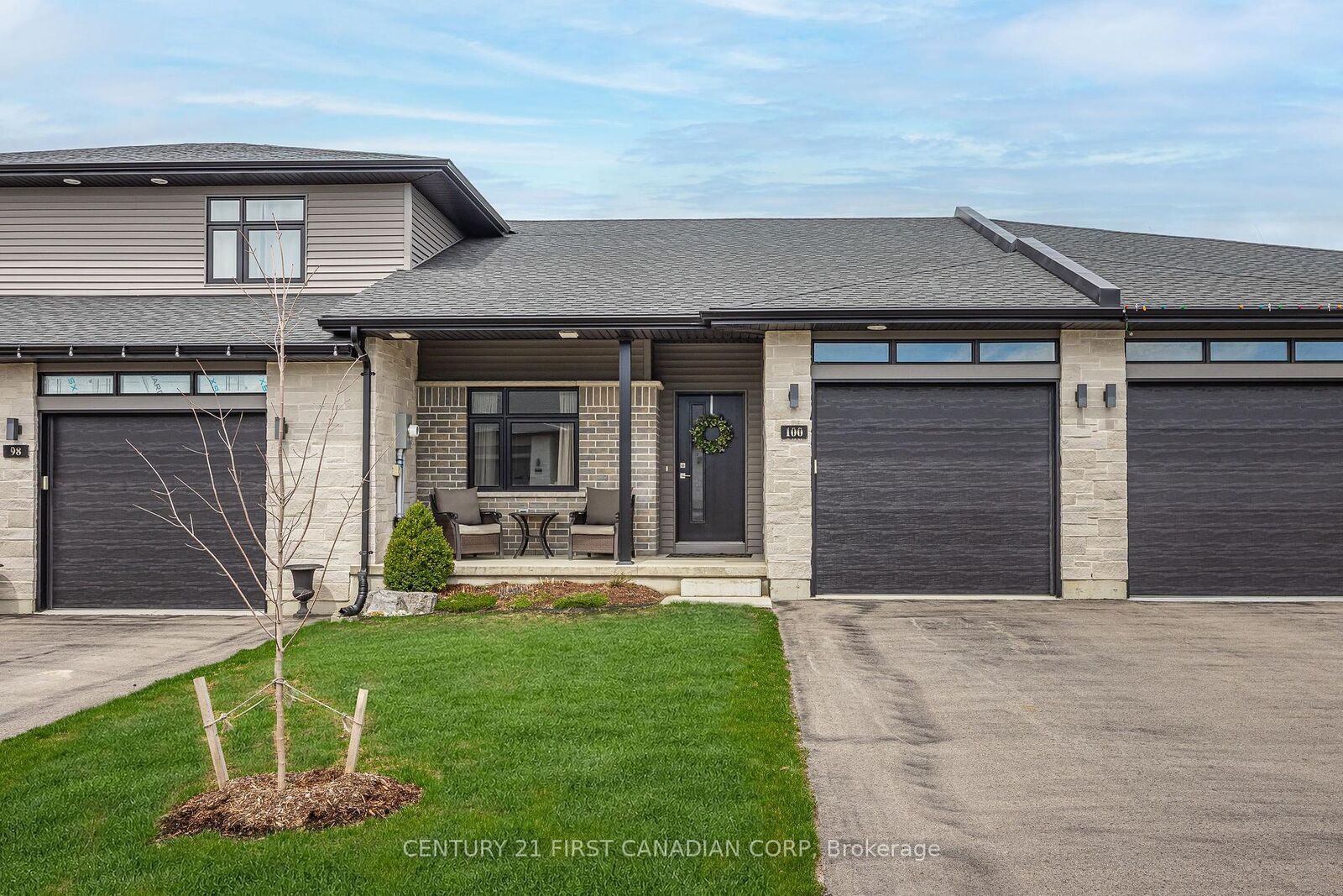 Property Photo:  100 Rowe Avenue  ON N0M 1S1 