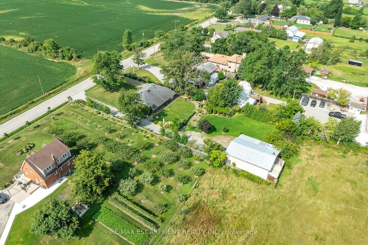 Property Photo: 609 Green Mountain Road E ON L8J 2Z7