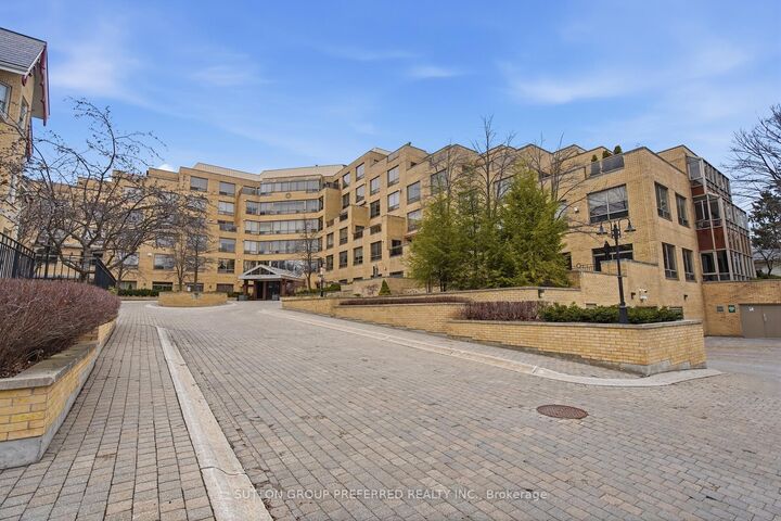 Property Photo: 250 Sydenham Street 310 ON N6A 5S1
