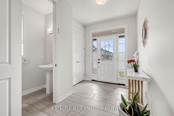 Property Photo: 730 Perseus Avenue ON K2J 6V8