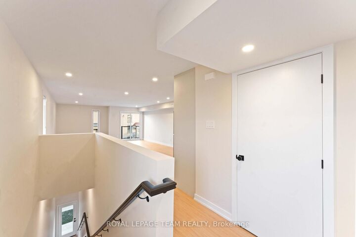 Property Photo: 90 Elm Street ON K1R 6N3