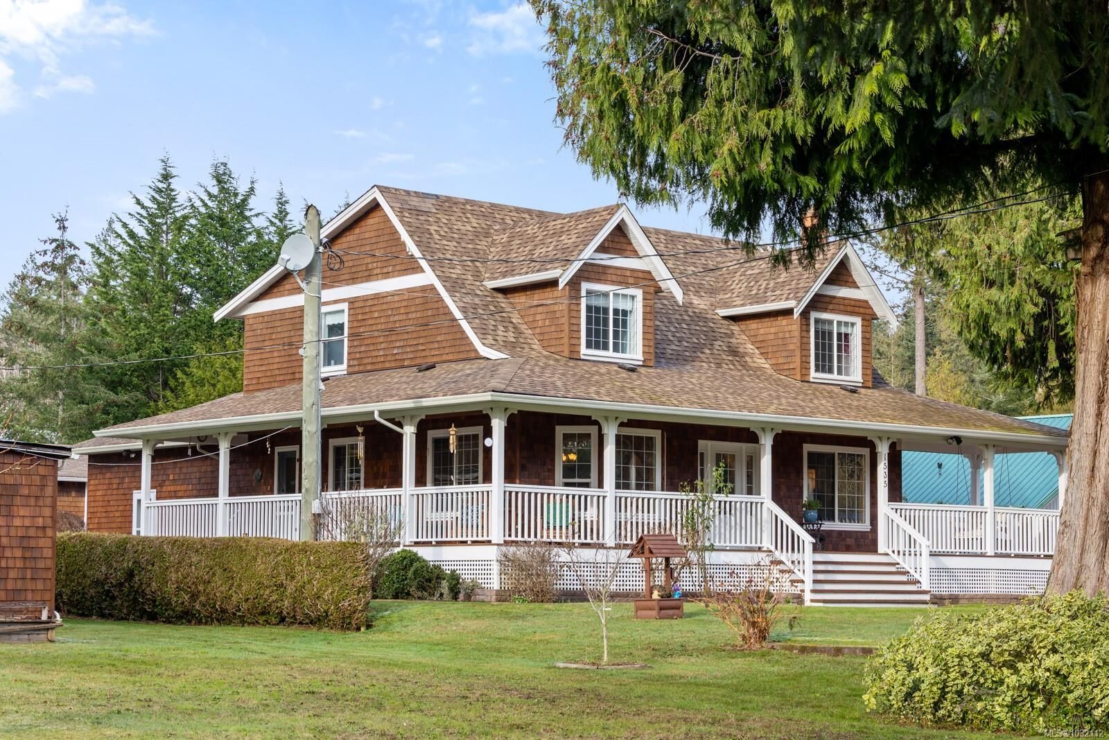 Property Photo: 1535 Baikie Rd BC V0R 1T0