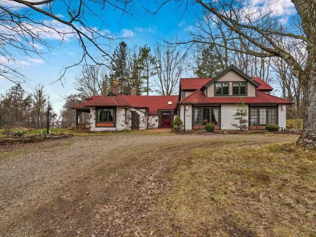 Property Photo:  400 Allen Ln  PA 16365 