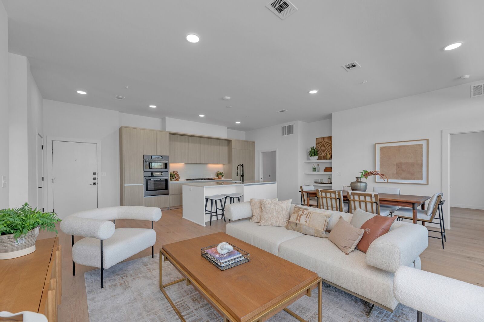 Property Photo: 2209 S 1st Street 403 TX 78704