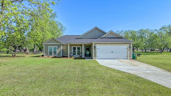 Property Photo: 101 Brackley Court GA 31763