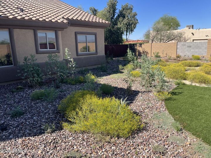 Property Photo: 501 E Cloud Road AZ 85086