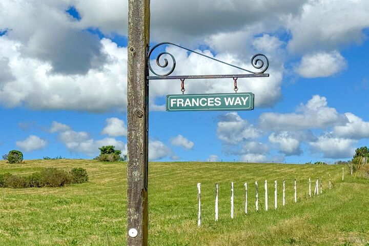 Property Photo:  100 Frances Way  CA 94954 