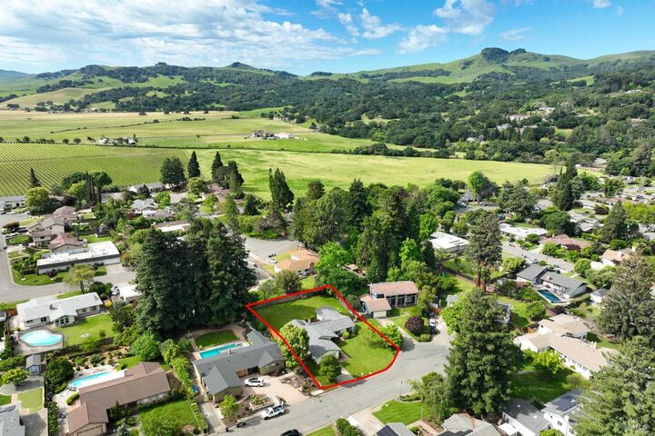 Property Photo:  509 Cavalier Court  CA 94534 