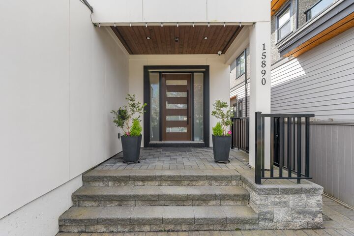 Property Photo: 15890 Roper Avenue BC V4B 2H4