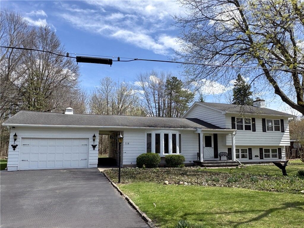 Property Photo: 114 Norris Dr NY 13165