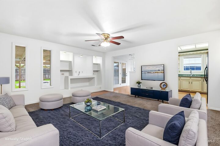 Property Photo:  1433 W Elm Pl  ID 83642 