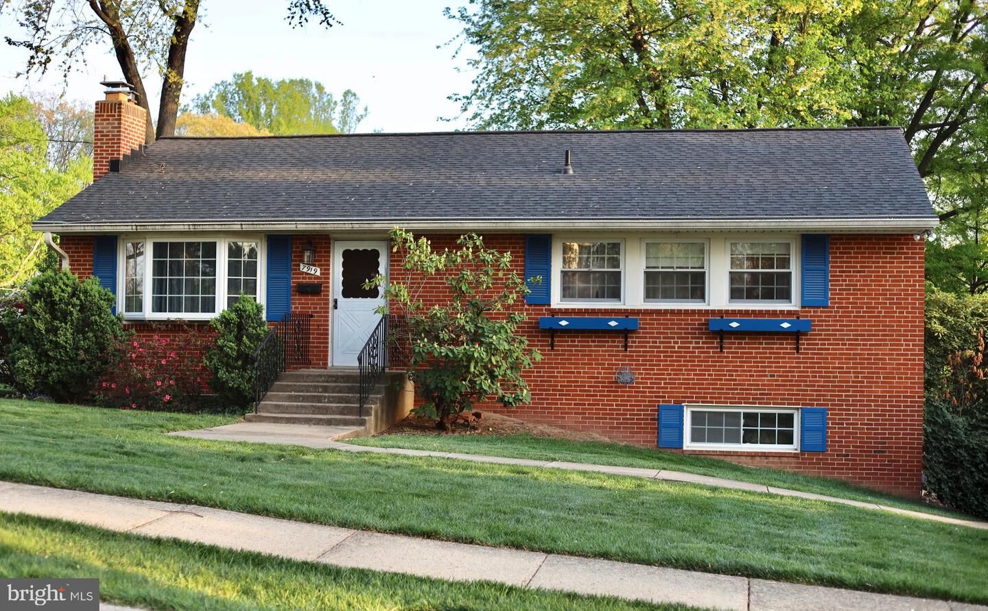 Property Photo:  7919 Ellet Road  VA 22151 