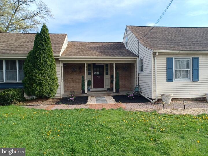 Property Photo:  7666 Lincoln Highway  PA 17301 