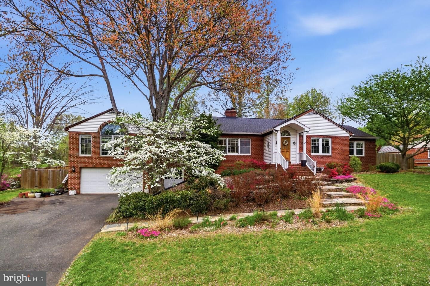 Property Photo:  4637 Randolph Drive  VA 22003 