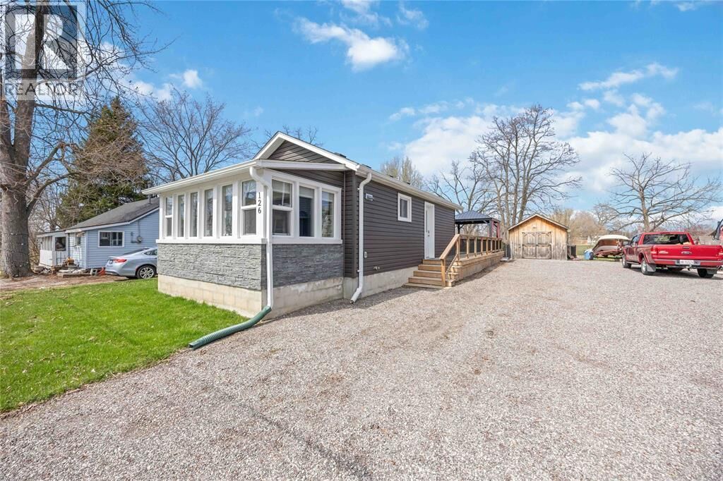 Photo de la propriété:  126 Church Street  ON N0N 1G0 