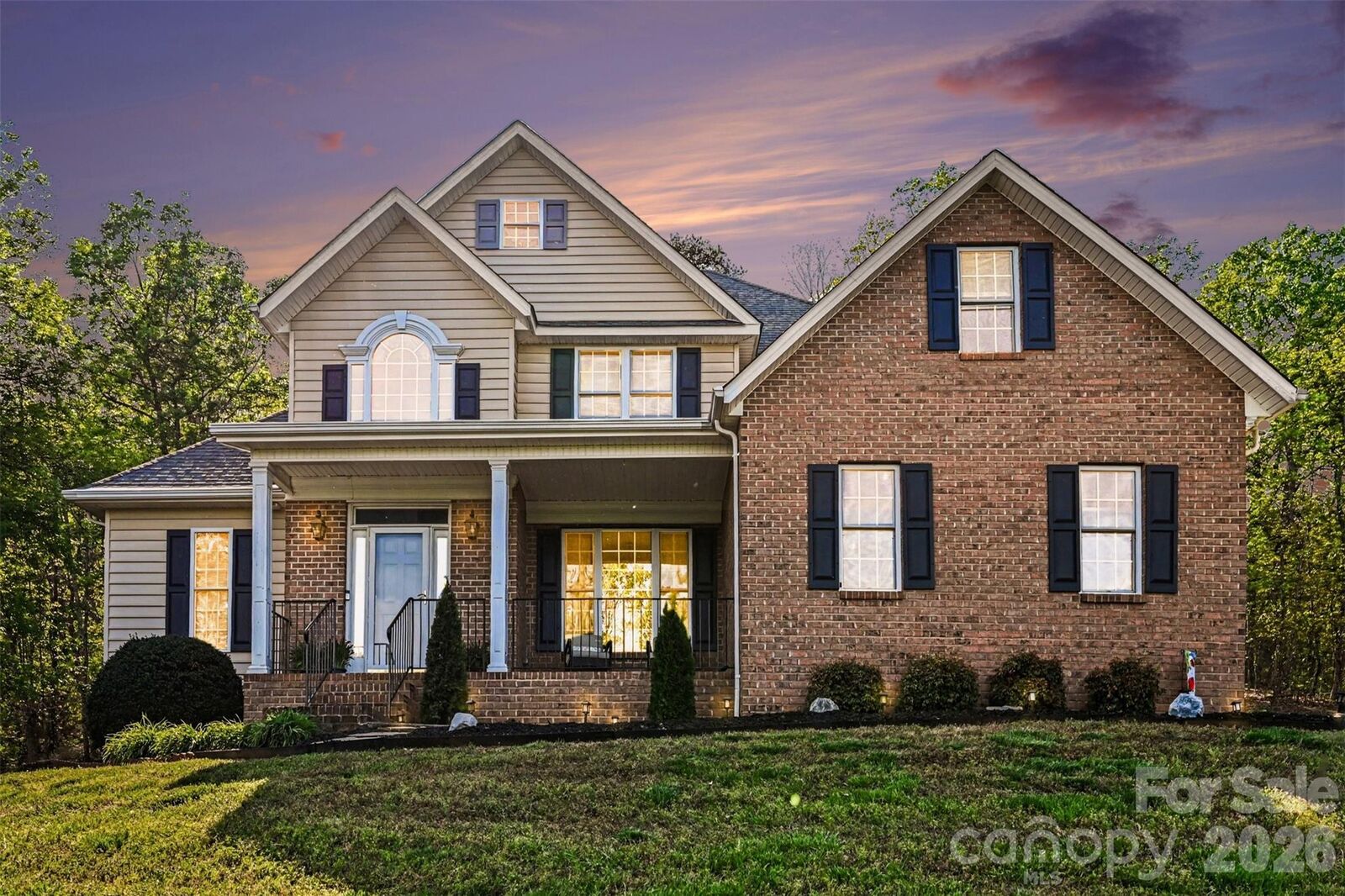 Property Photo: 7940 Oakmont Court NC 28602
