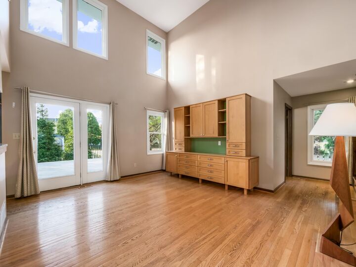 Property Photo:  3851 Equestrian Court  OH 43221 