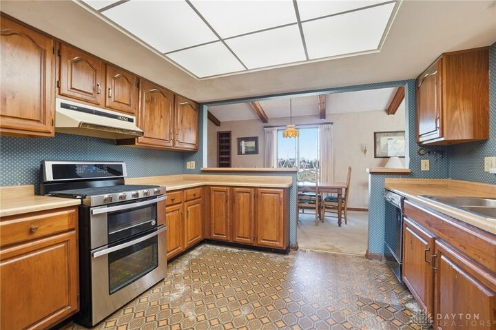 Property Photo:  926 Goal Post Drive  OH 45458 