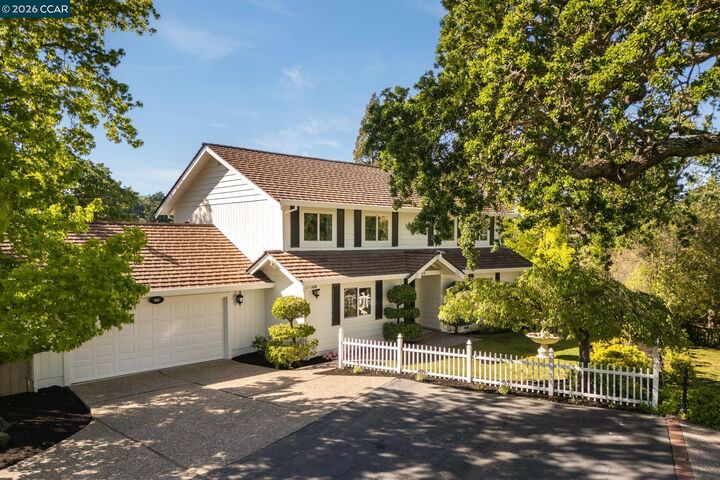 Property Photo: 484 El Pintado Rd CA 94526