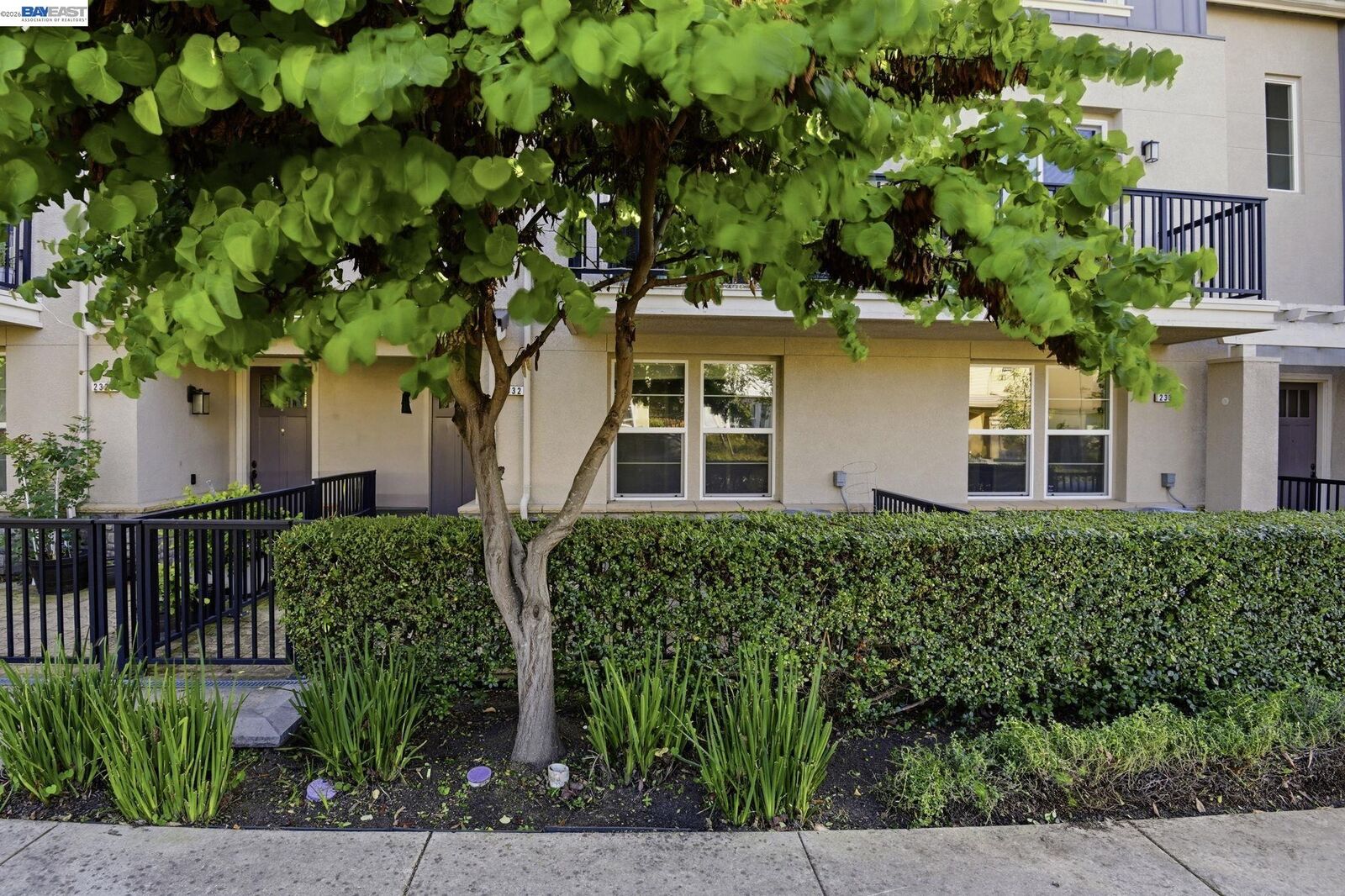 Property Photo: 2332 Carbondale Way CA 94568