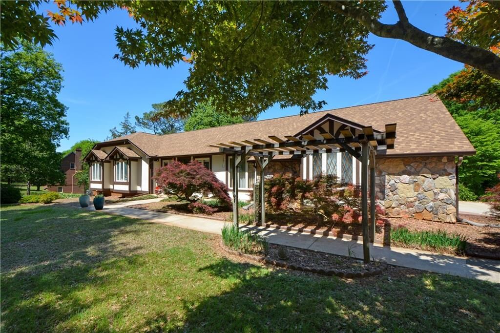 Property Photo:  130 Hawn Road  GA 30215 