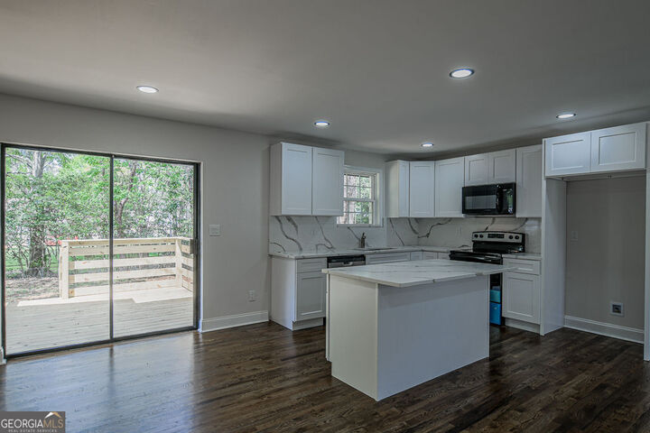 Property Photo:  2248 Willoby Court  GA 30260 