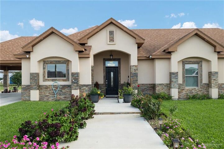 Property Photo:  1505 Yarely Street  TX 78573 