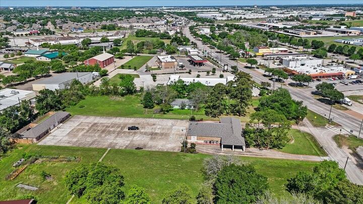 Property Photo:  2847 S Main Street  TX 77477 
