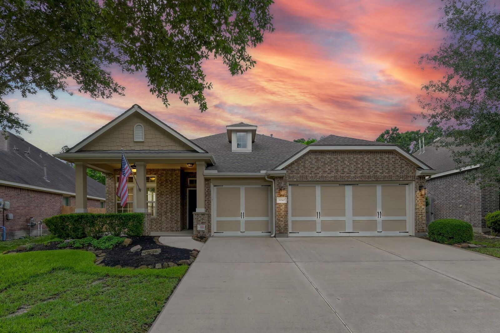 Property Photo: 31507 Boulder Cliff Lane TX 77386