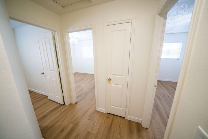 Property Photo:  