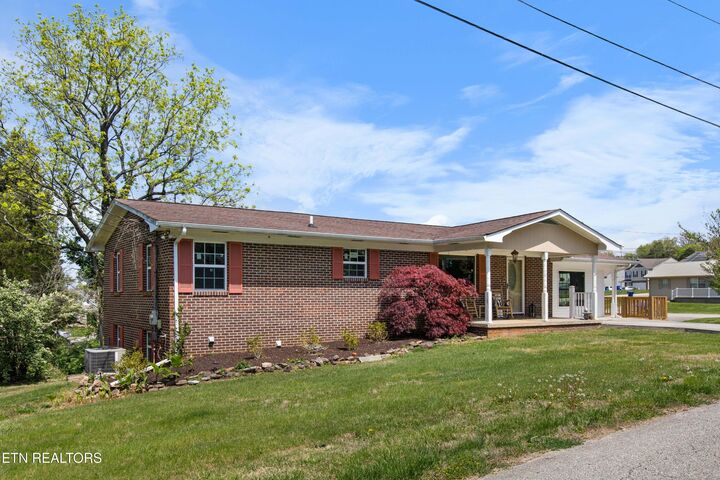 Property Photo:  504 Western Drive  TN 37760 