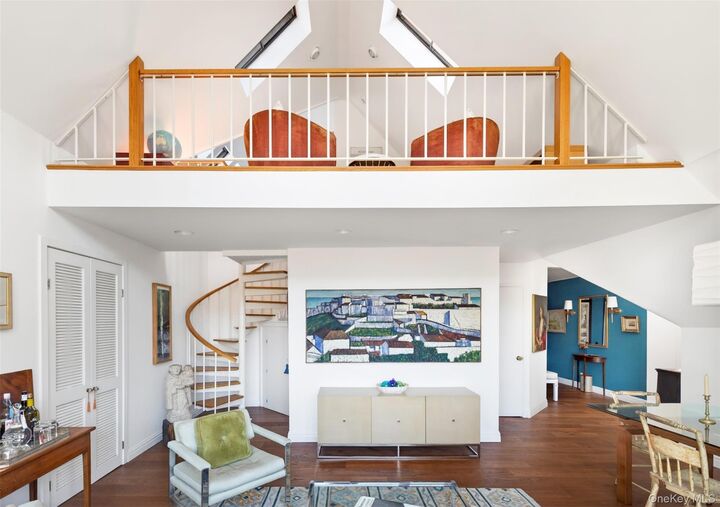 Property Photo:  38 Oliphant Avenue 6  NY 10522 