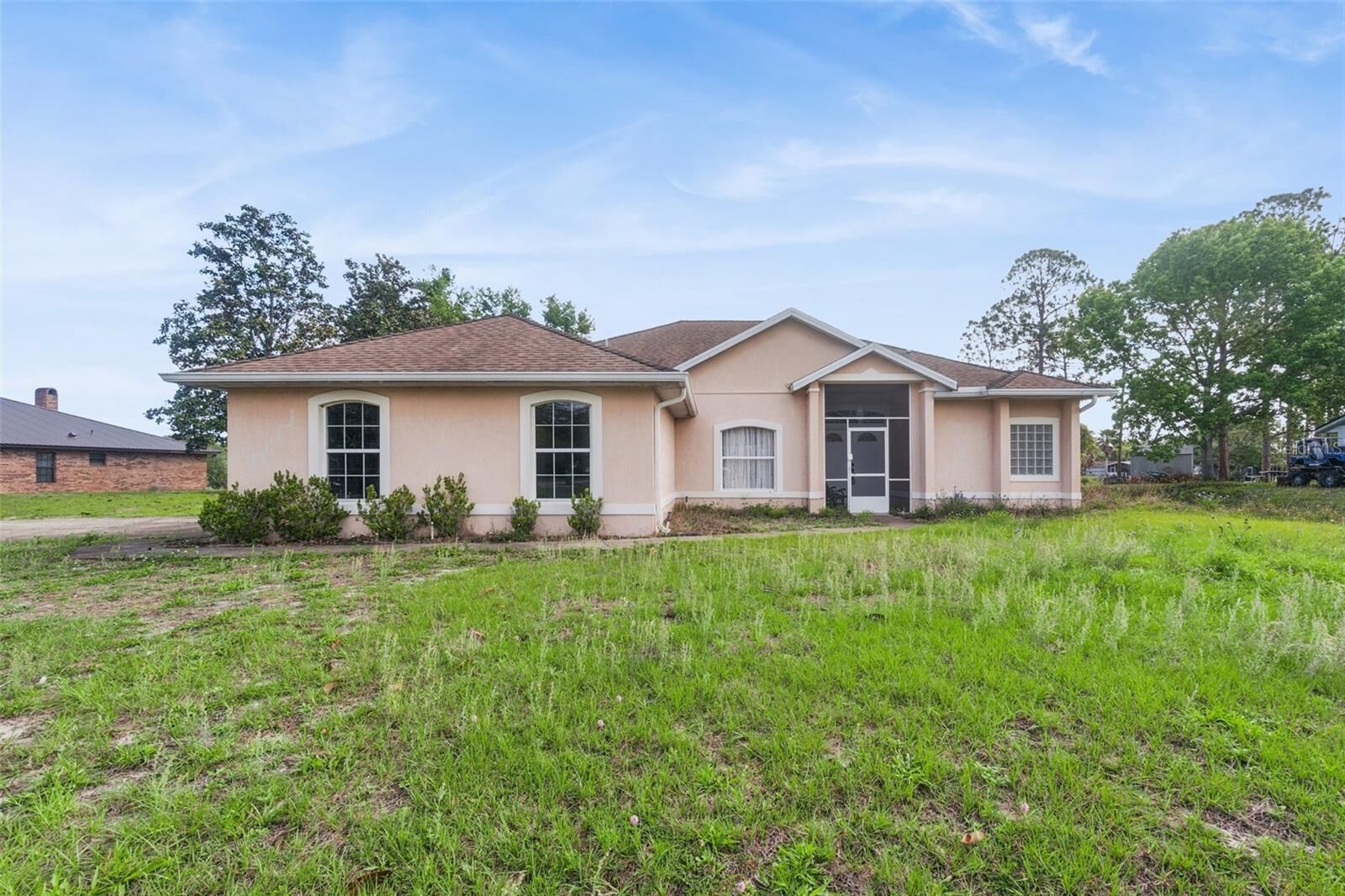 Property Photo:  961 Peru Court  FL 32738 