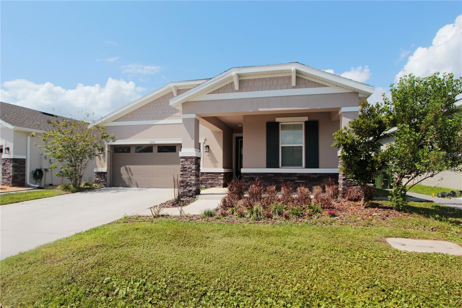Property Photo:  5208 Meadow Song Drive  FL 34762 