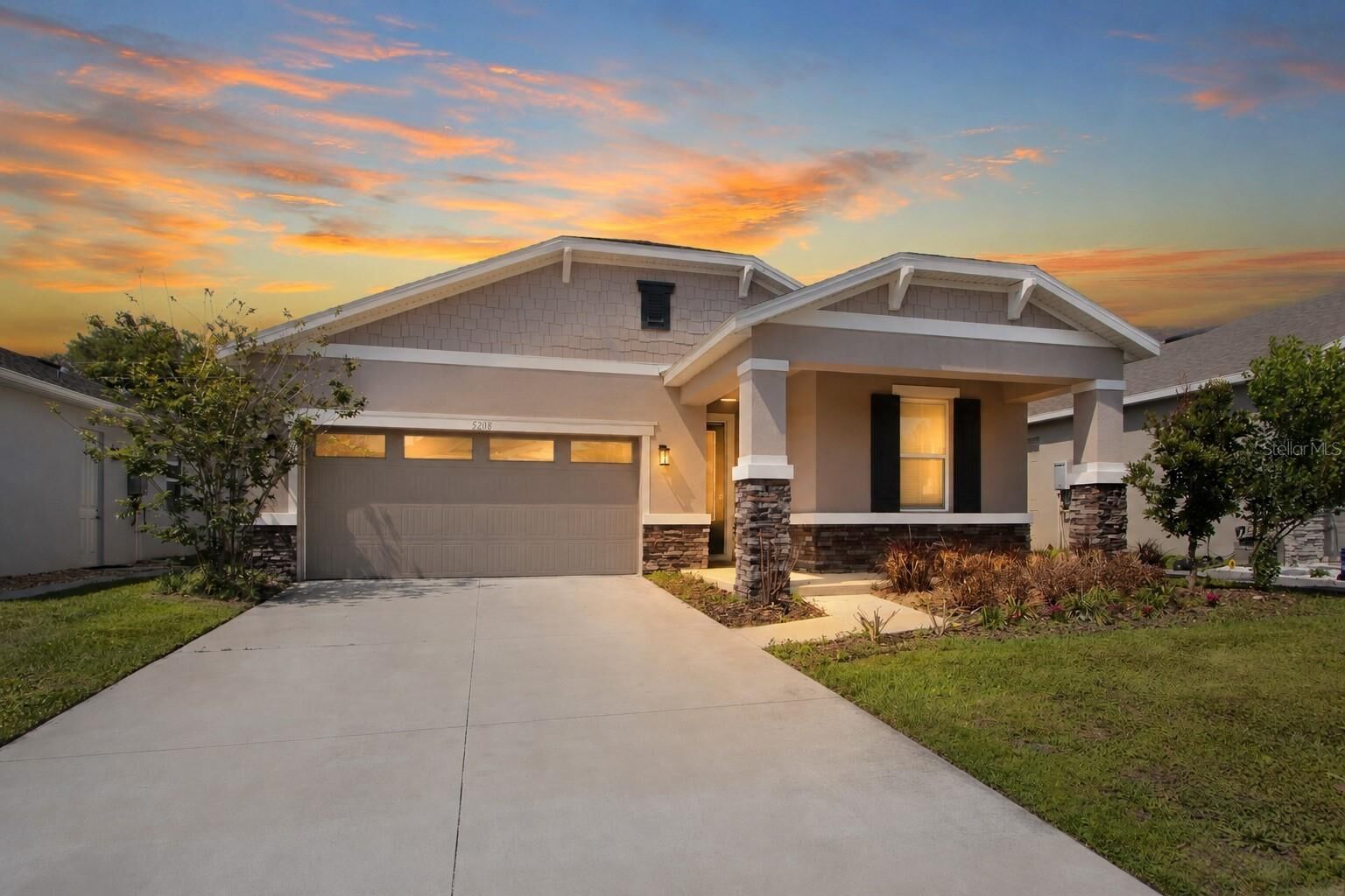 Property Photo:  5208 Meadow Song Drive  FL 34762 