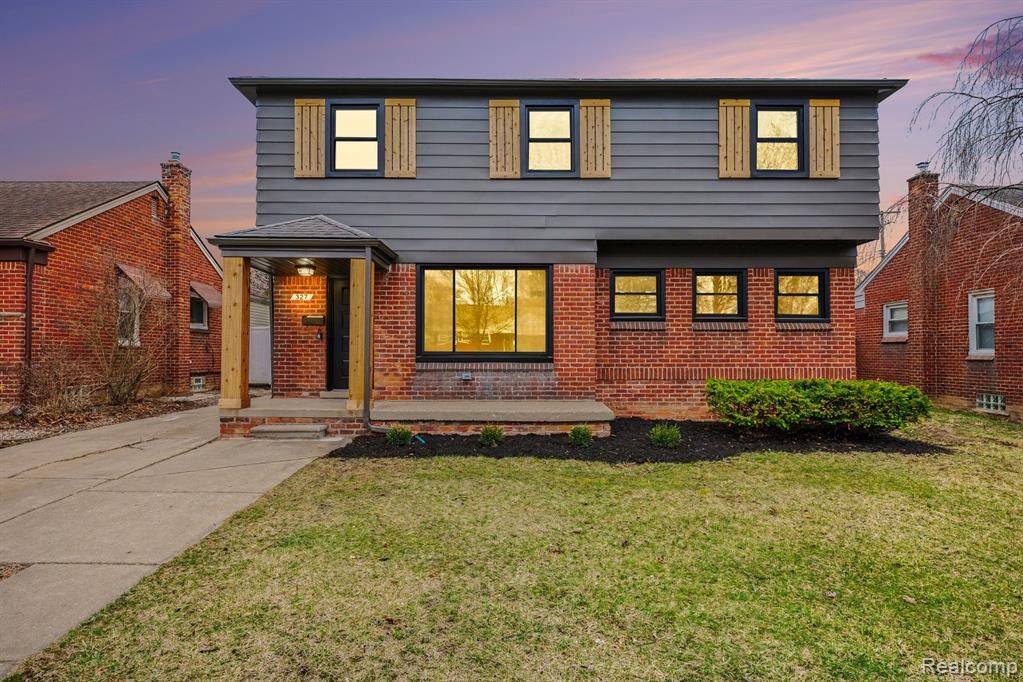Property Photo:  327 Normandy Road  MI 48073 5111 