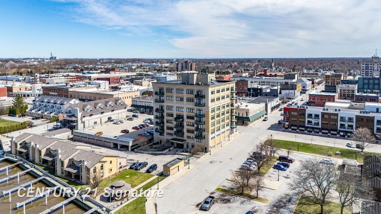 Property Photo:  225 Jennison Place  MI 48708 