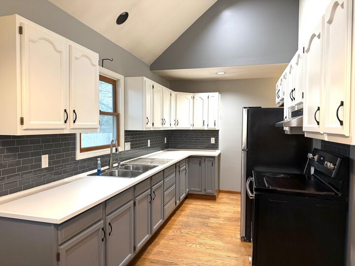 Property Photo:  1201 N Chilson Street  MI 48706 