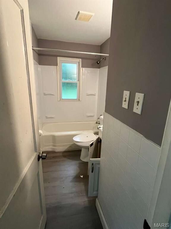 Property Photo:  417 Mueller Avenue  MO 63135 