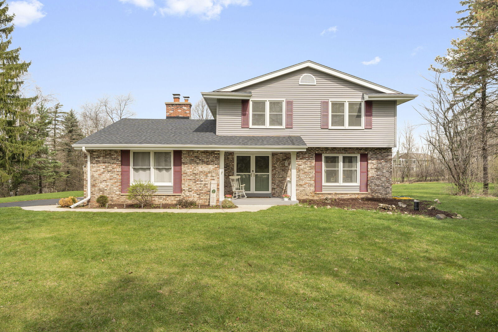Property Photo: 1888 Woodsfield Dr WI 53076