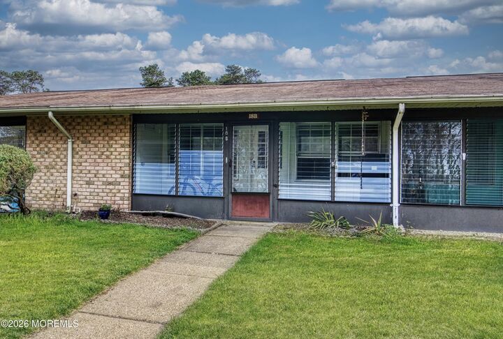 Property Photo:  18B Yorkshire Court  NJ 08759 